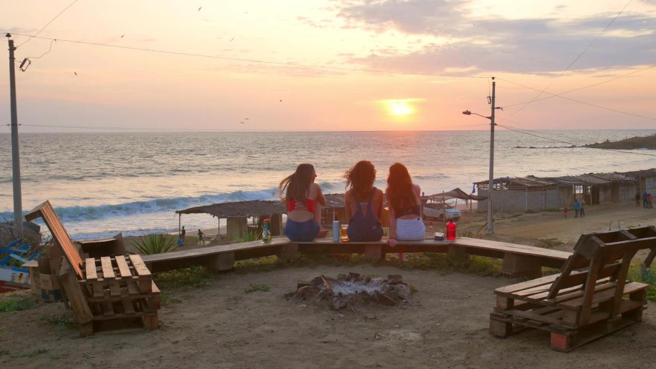 Free Spirit Ecuador, Puerto Engabao Exterior foto